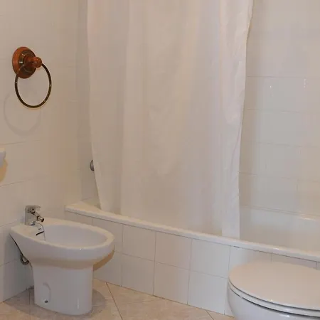 Дом отдыха Casa Familiar Con Piscina, Cerca De La Playa