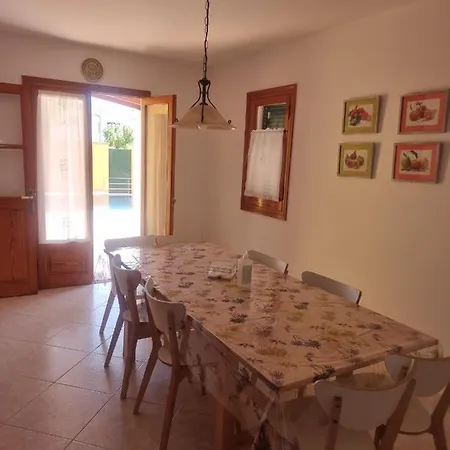 Casa Familiar Con Piscina, Cerca De La Playa Дом отдыха