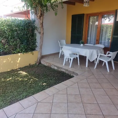 Casa Familiar Con Piscina, Cerca De La Playa 4*
