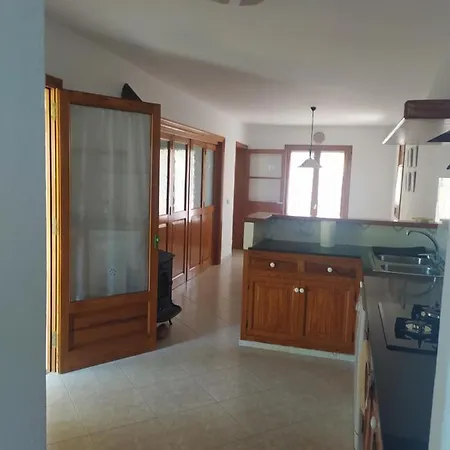 Casa Familiar Con Piscina, Cerca De La Playa Hotel