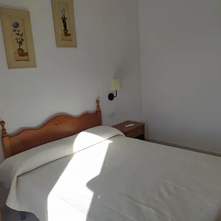 Vakantiehuis Casa Familiar Con Piscina, Cerca De La Playa