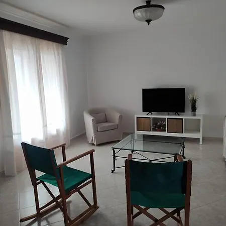 Casa Familiar Con Piscina, Cerca De La Playa 4*