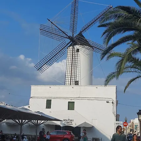 Casa Familiar Con Piscina, Cerca De La Playa Szálloda 4*